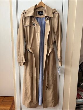NWT Beautiful, Classic London Fog Tan British Khaki Trench Rain Coat  w/ Belt
